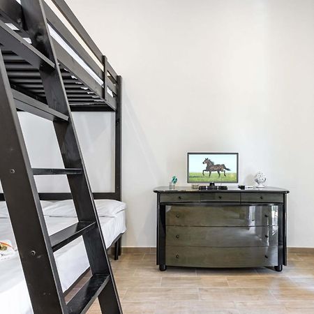 San Nicola Apartments By Rentbeat บารี ภายนอก รูปภาพ