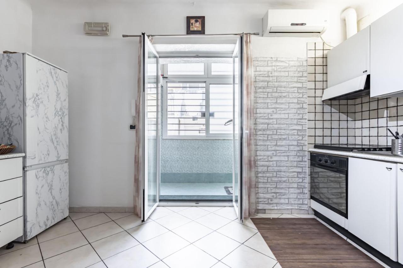 San Nicola Apartments By Rentbeat บารี ภายนอก รูปภาพ