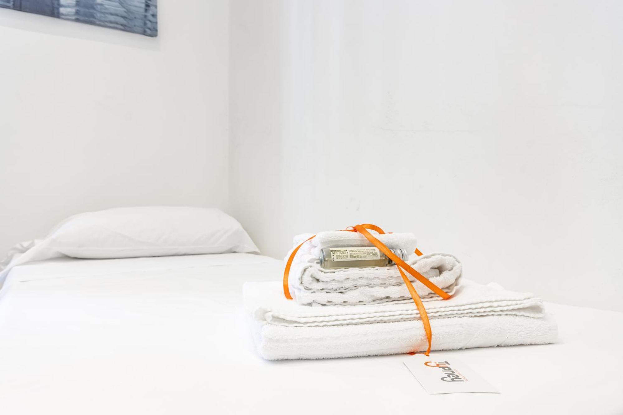 San Nicola Apartments By Rentbeat บารี ภายนอก รูปภาพ