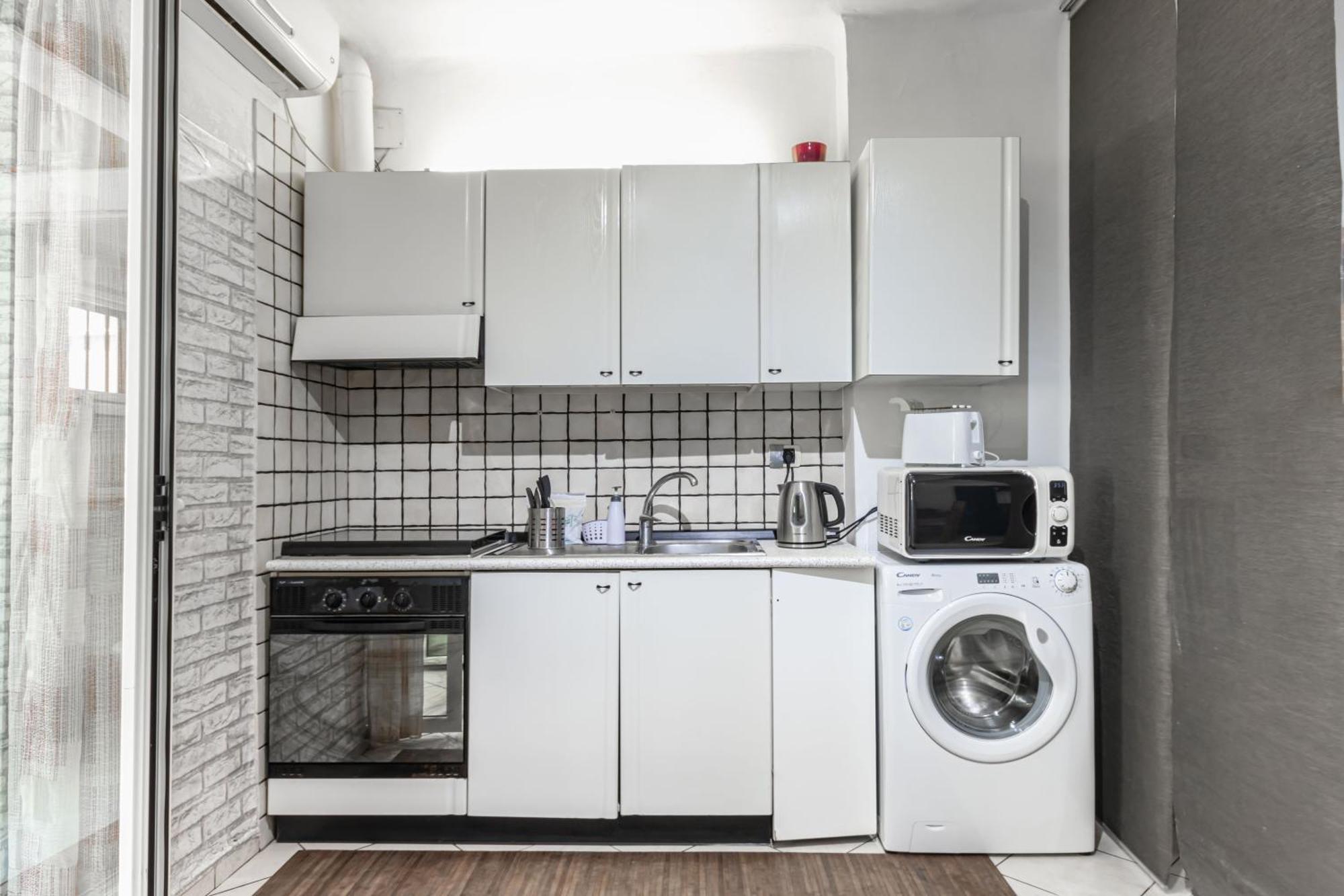 San Nicola Apartments By Rentbeat บารี ภายนอก รูปภาพ